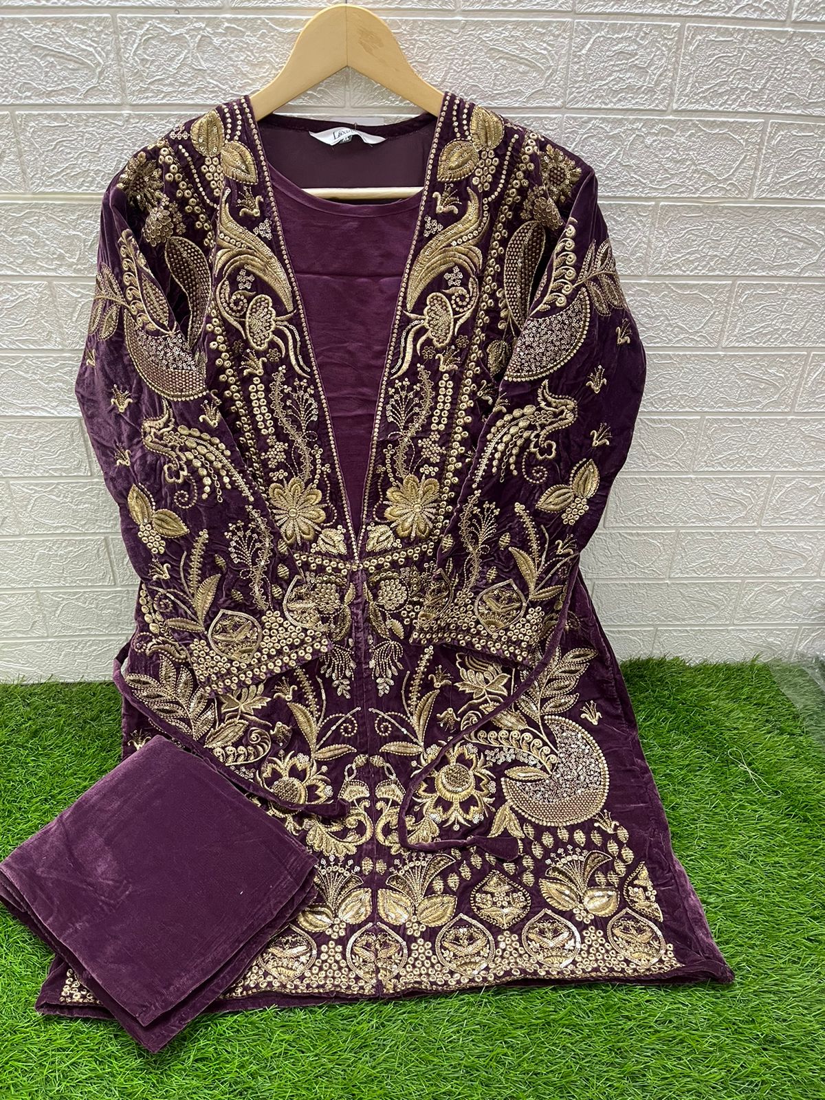 1474 Laxuria Trendz Velvet Co Ord Set Exporter Ahmedabad