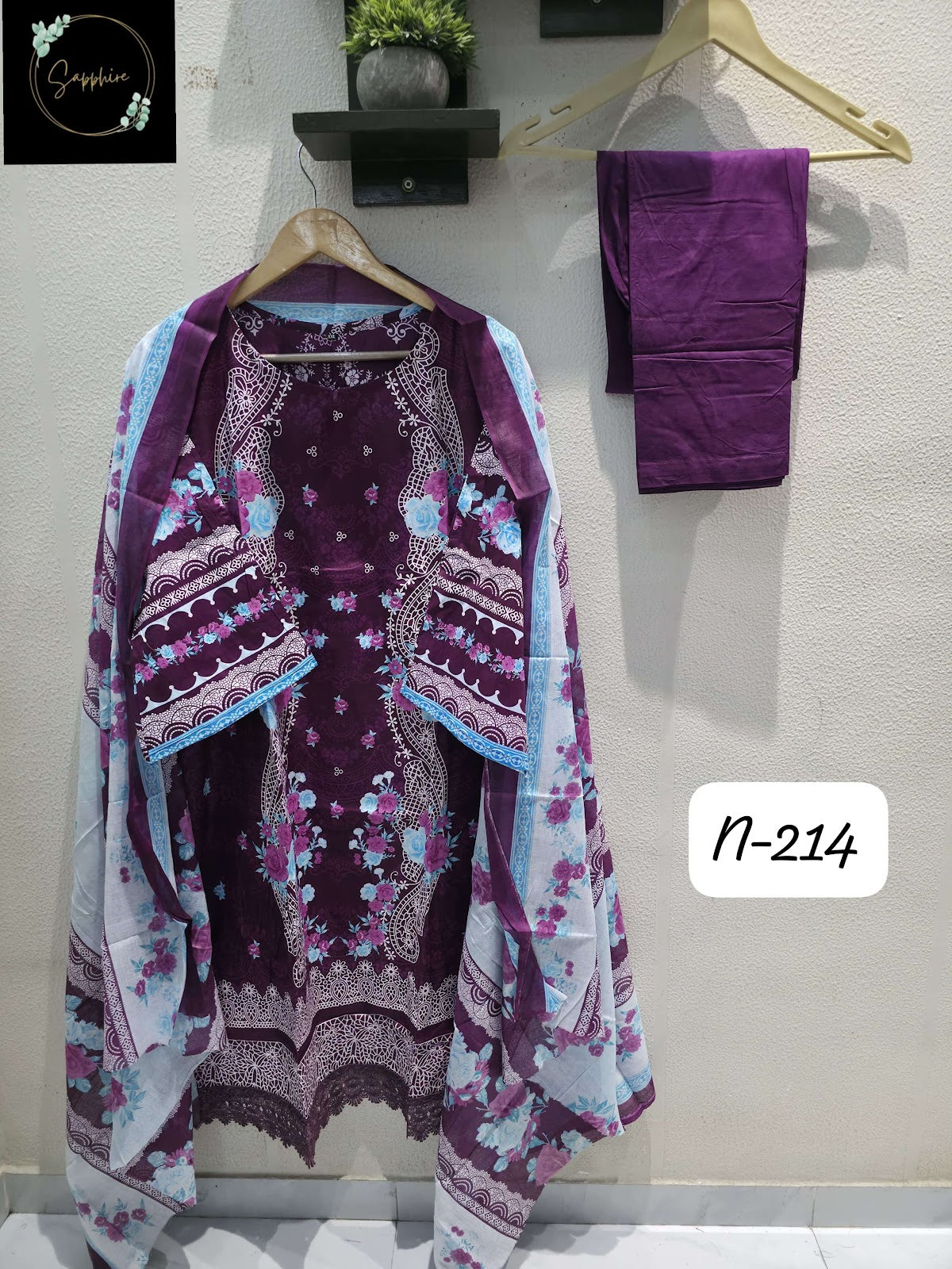 Agha Noorain N 214 Sapphire Lawn Karachi Readymade Suits Supplier Gujarat