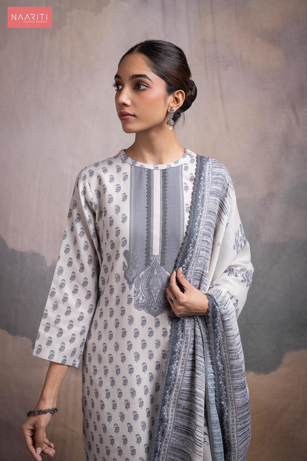 Anniq Naariti Pashmina Suits Wholesaler Ahmedabad