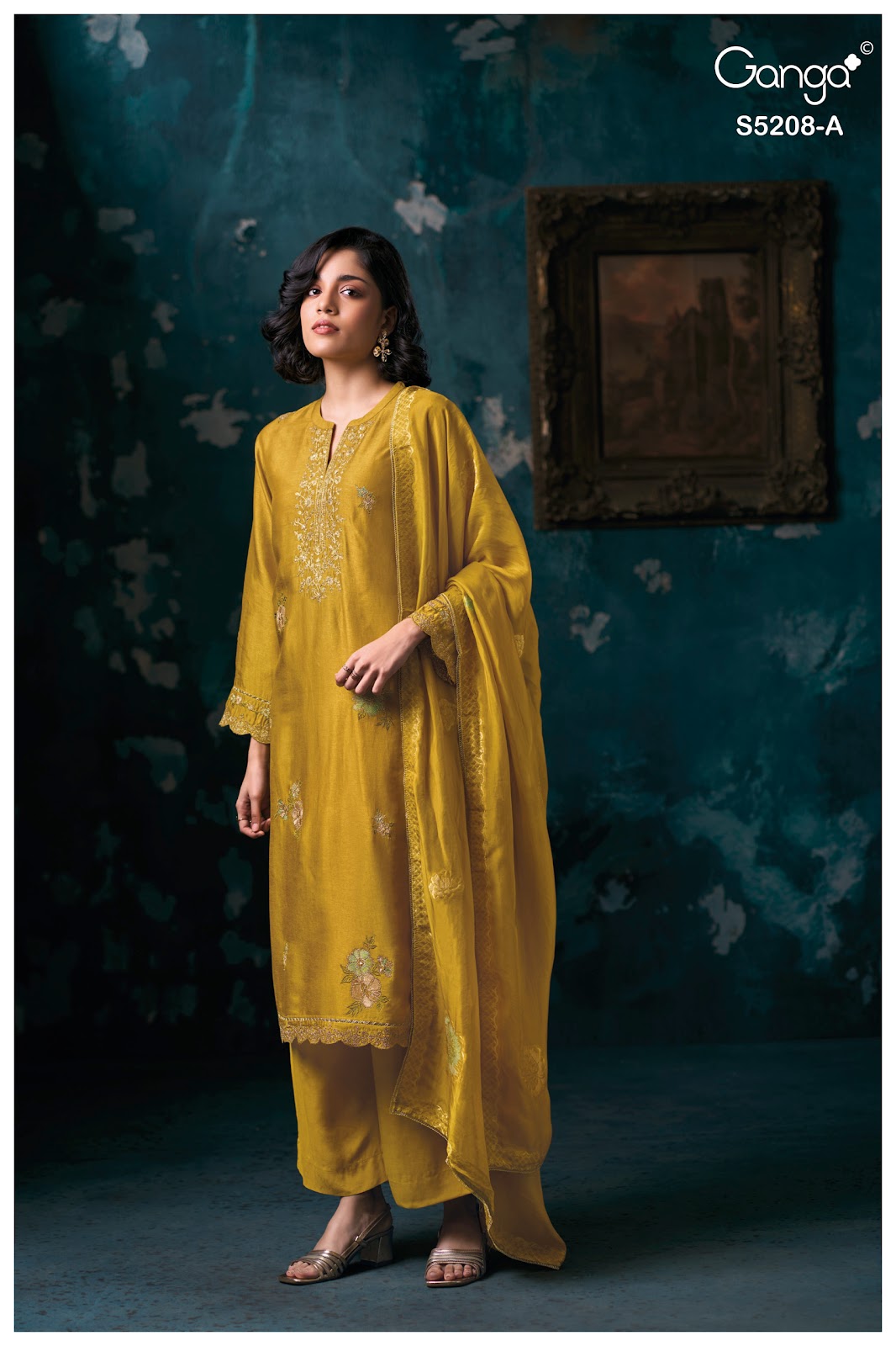 Avintha S5208 Ganga Bemberg Silk Pant Style Suits Wholesaler India