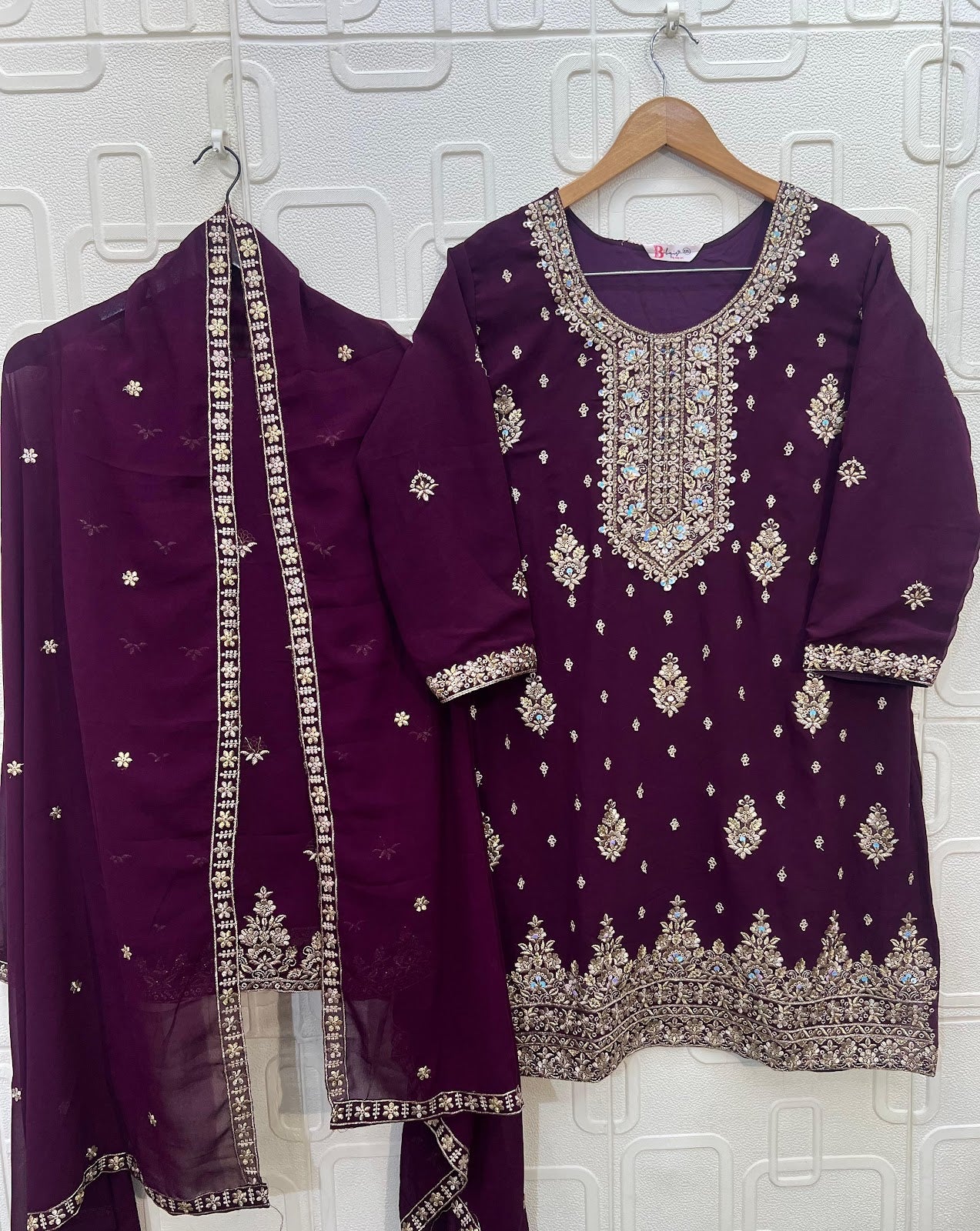 B 248 Bilqis Fox Georgette Pakistani Readymade Suits Wholesaler Gujarat