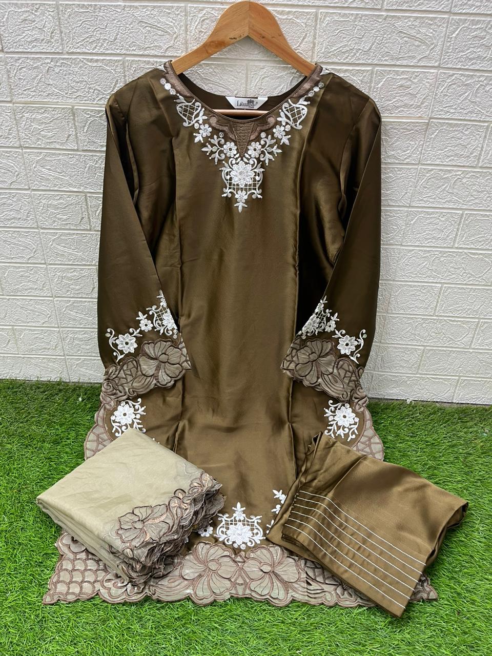 Design 1599 Laxuria Trendz Satin Pakistani Readymade Suits Manufacturer