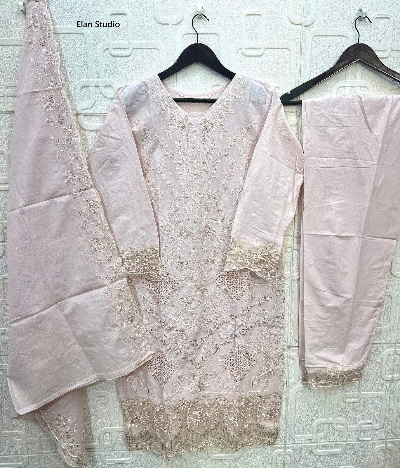 E 24 Rang Rasiya Elan Studio Lawn Cotton Pakistani Readymade Suits Manufacturer Gujarat