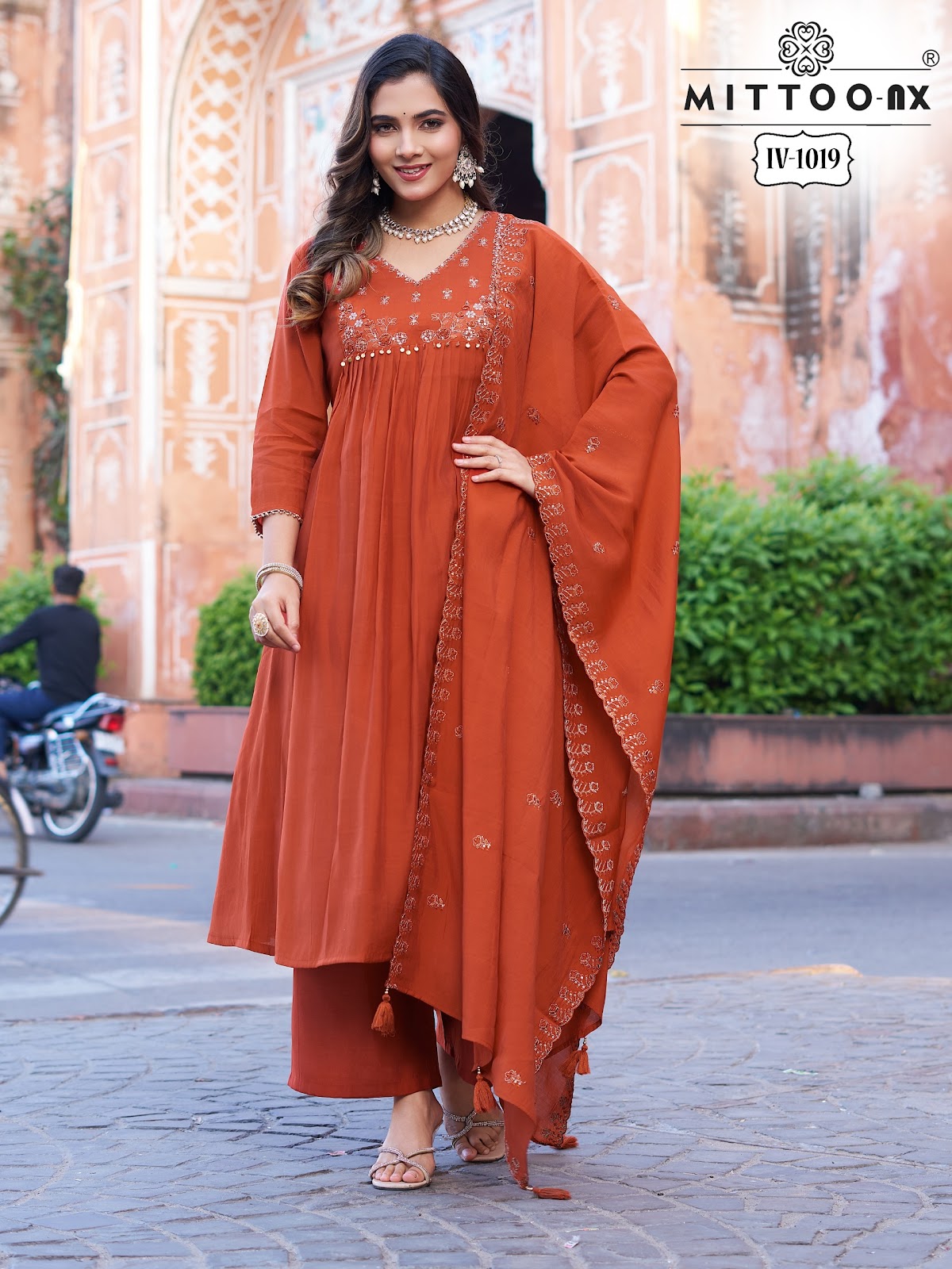 Iv 1019 Mittoo Chanderi Readymade Plazzo Style Suits Exporter Ahmedabad