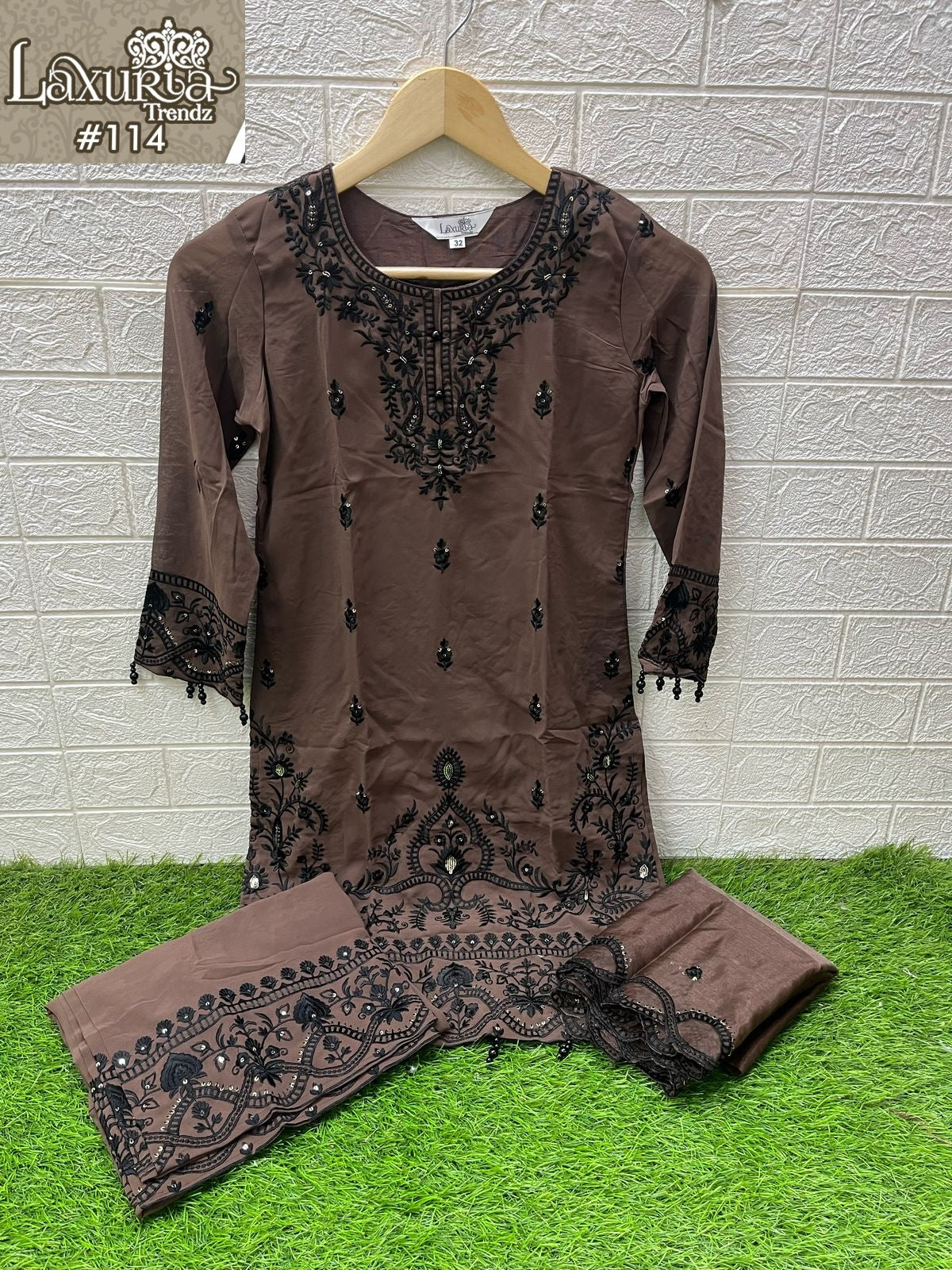 Lt-114 Laxuria Trendz Fox Georgette Girls Pakistani Readymade Suit Wholesale Price