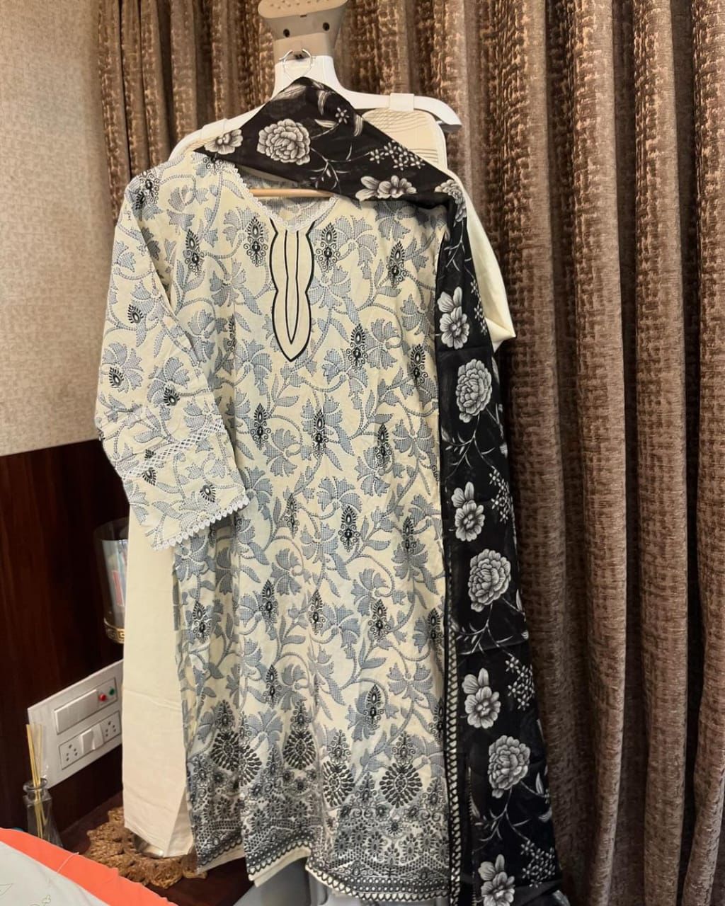 Mehroz Luxury Cotton Collection Vol 7 Tawakkal Fabrics Karachi Readymade Suits Manufacturer India