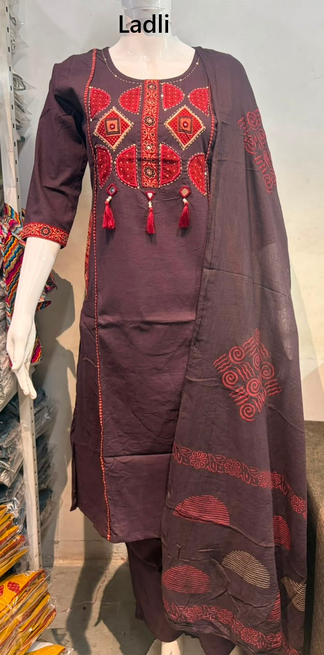 Mx 53 Ladli Dhabu Readymade Cotton Pant Suits Wholesaler