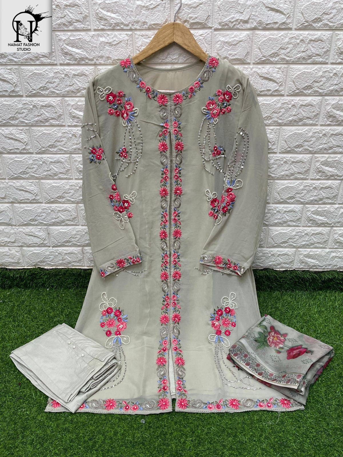 Nfs 1117 Naimat Fashion Studio Georgette Pakistani Readymade Suits Wholesaler Ahmedabad