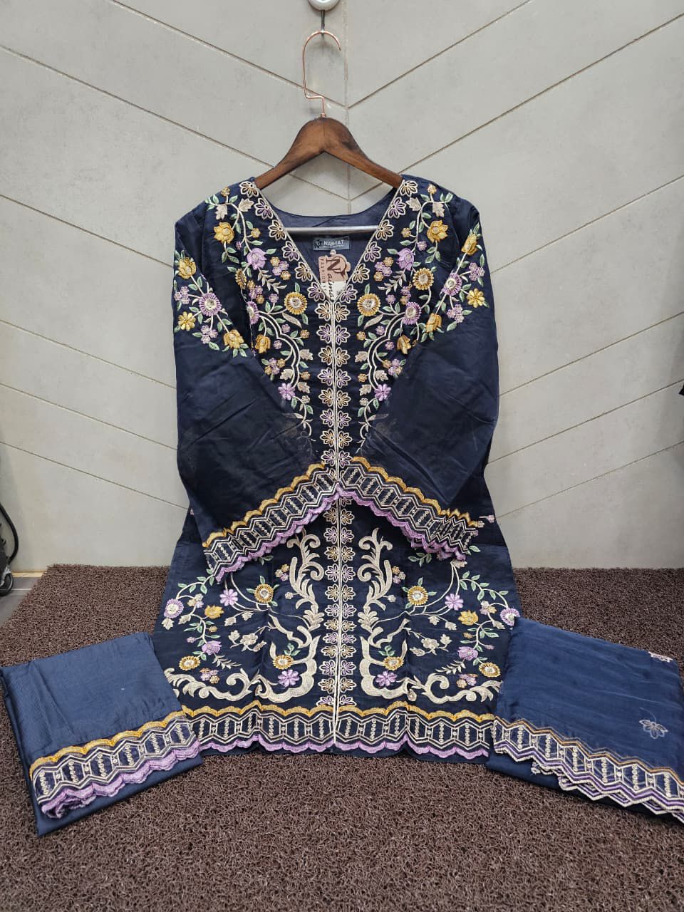 Nfs 1184 Naimat Fashion Studio Pakistani Readymade Suits Exporter Gujarat
