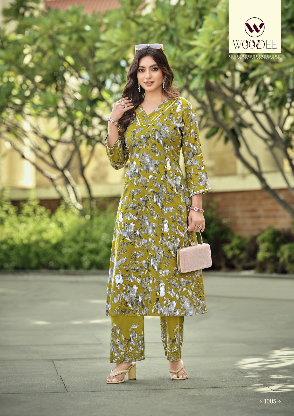 Pavitra Woodee Reyon Kurti Pant Set Wholesale Rate