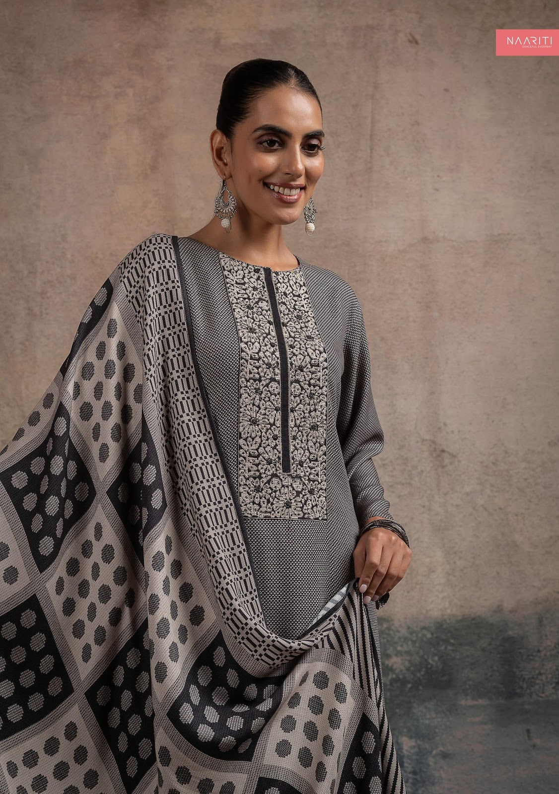 Pishu Naariti Muslin Pant Style Suits Wholesale Price
