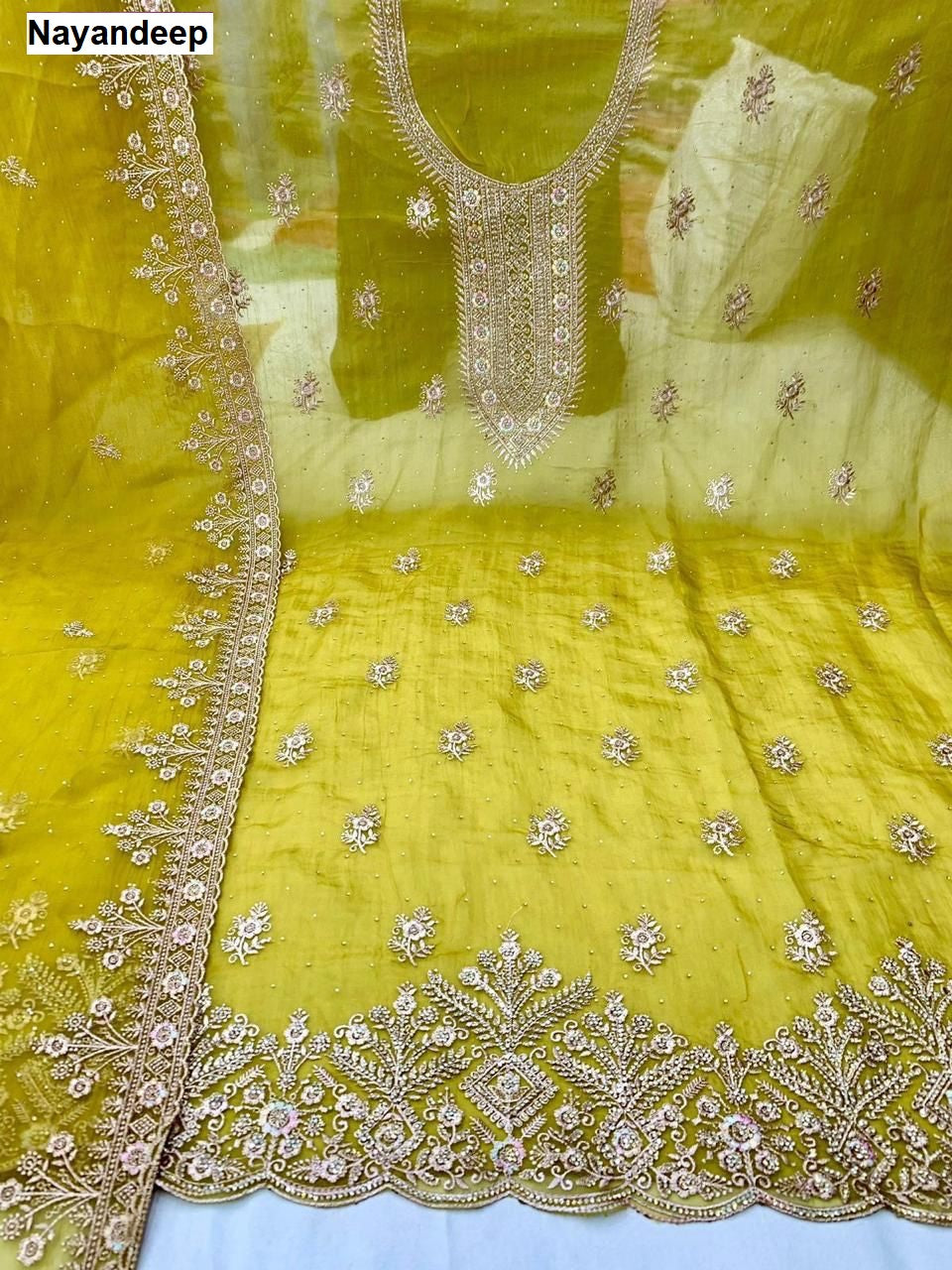 Pizza Hut Nayandeep Silk Salwar Suits Supplier