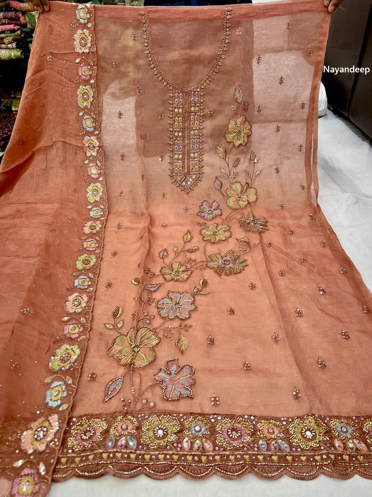 Roshni 0902 Nayandeep Silk Salwar Suits Supplier Ahmedabad