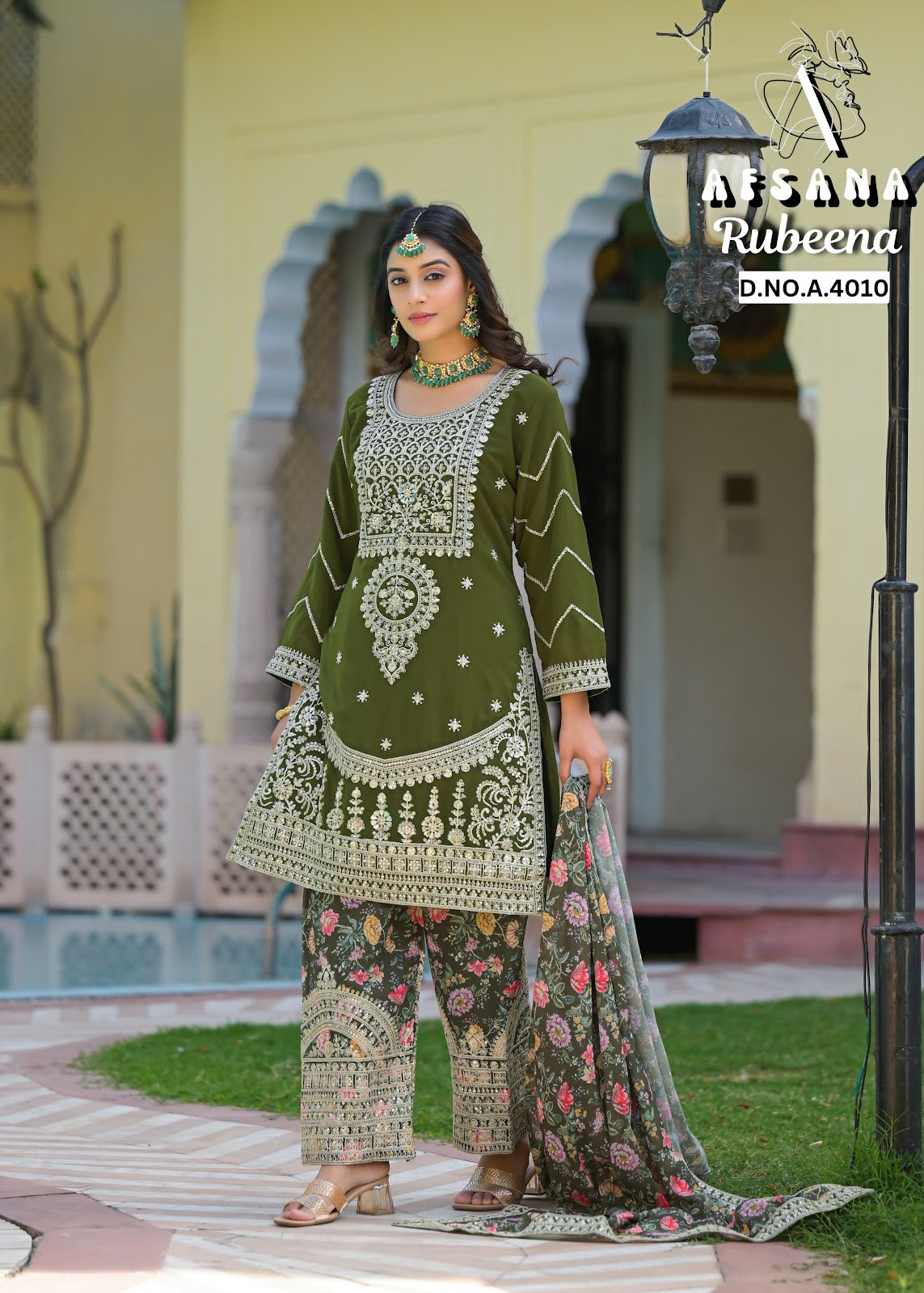 Rubeena Afsana Georgette Pakistani Readymade Suits Supplier