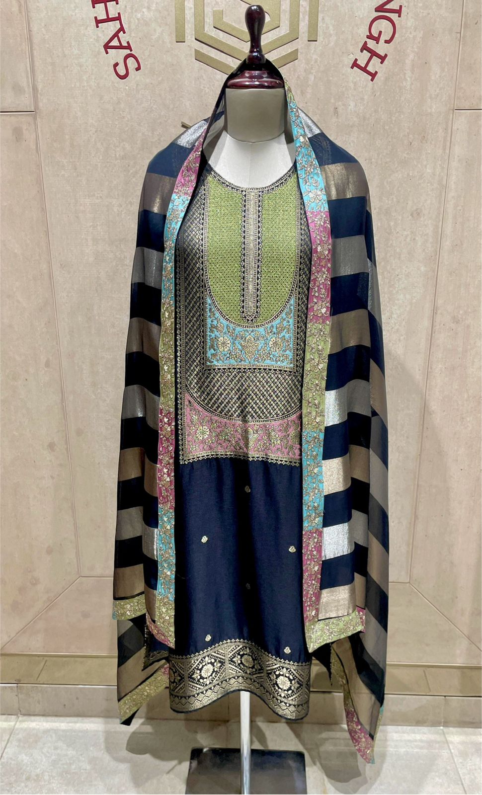 Sofiyat Naariti Silk Jacquard Pant Style Suits Wholesale Price