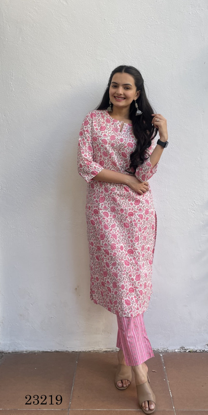 23219 Indira Cambric Cotton Kurti Pant Set