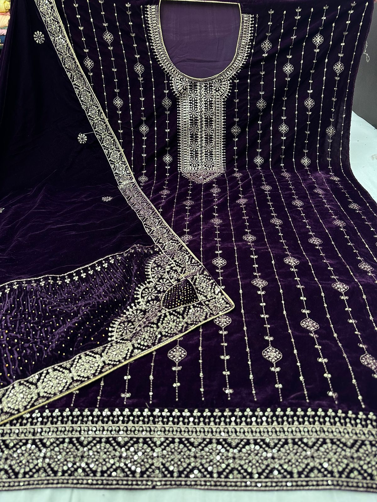 Graph Nayandeep Velvet Suits