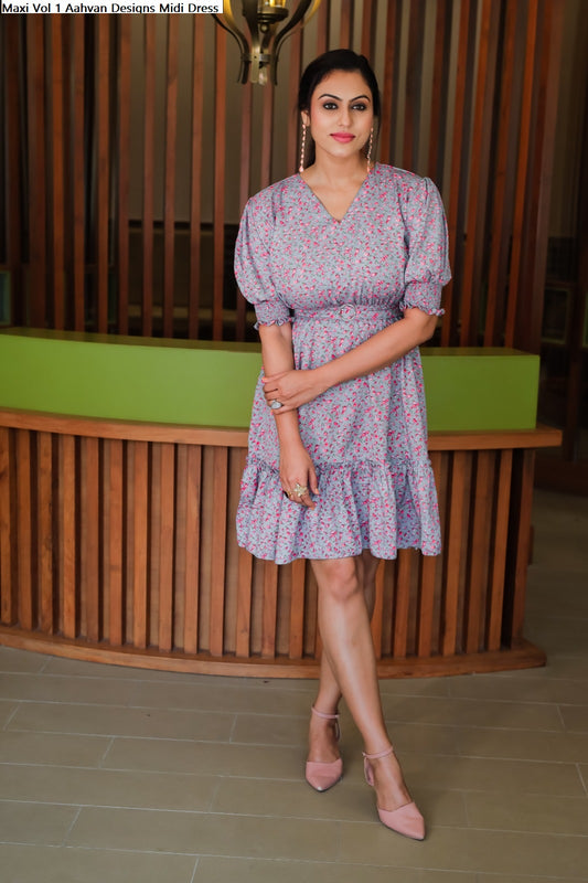 Maxi Vol 1 Aahvan Designs   Midi Dress