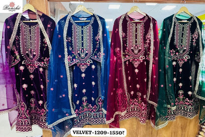1207 - 1208 - 1209 - 1210 Nx Ramsha Velvet Suits Exporter