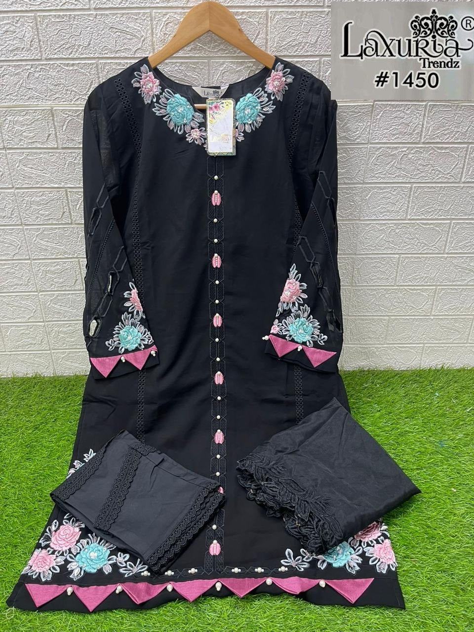 1450 Laxuria Trendz Pakistani Readymade Suits Wholesaler