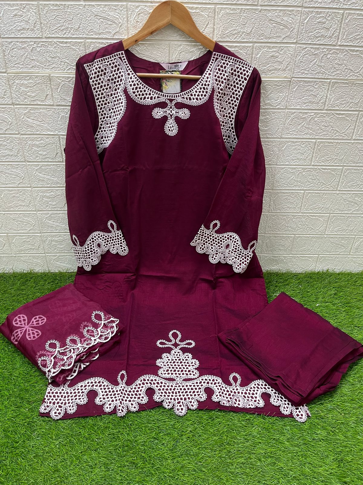 1500 Laxuria Trendz Vichitra Silk Pakistani Readymade Suits Wholesale Price