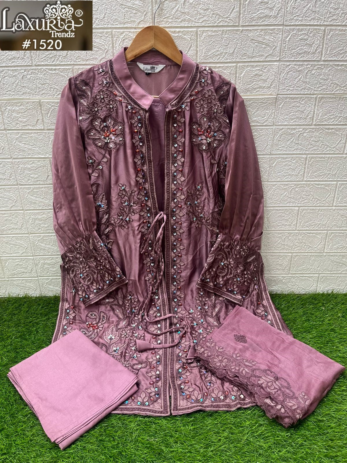 1520 Laxuria Trendz Rangoli Pakistani Readymade Suits Wholesaler Ahmedabad