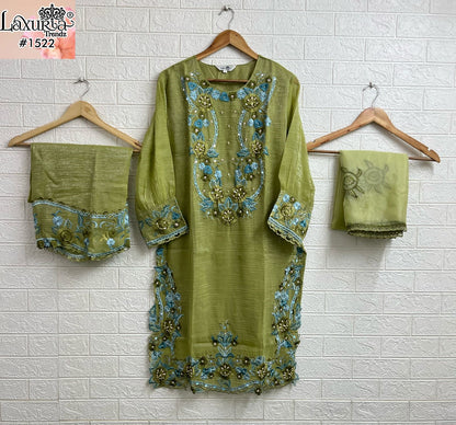 1522 Laxuria Trendz Pakistani Readymade Suits Supplier