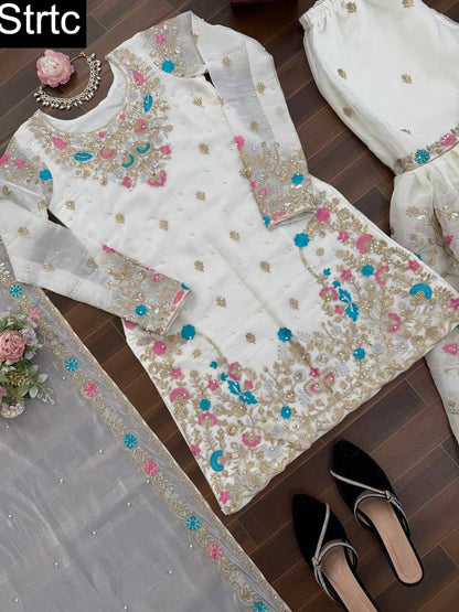 5000 Series Strtc Silk Pakistani Readymade Suits Wholesale Price