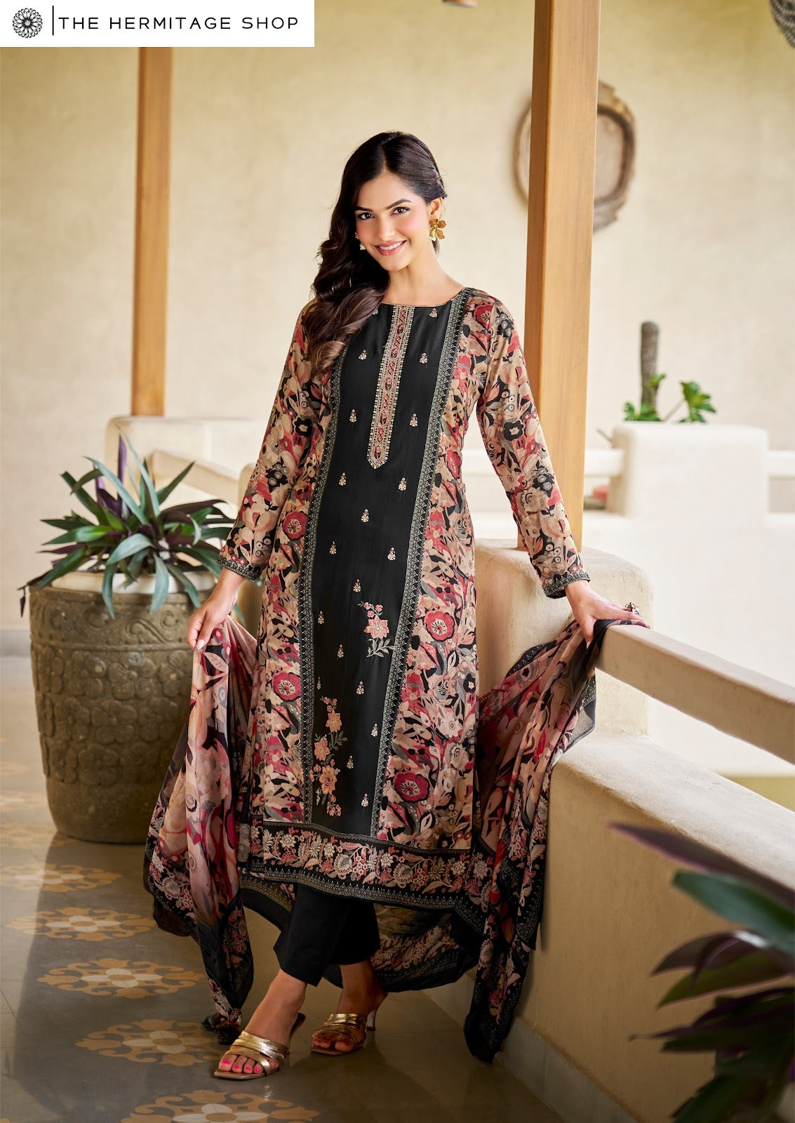 Aaranya The Hermitage Shop Cotton Pakistani Salwar Suits Manufacturer
