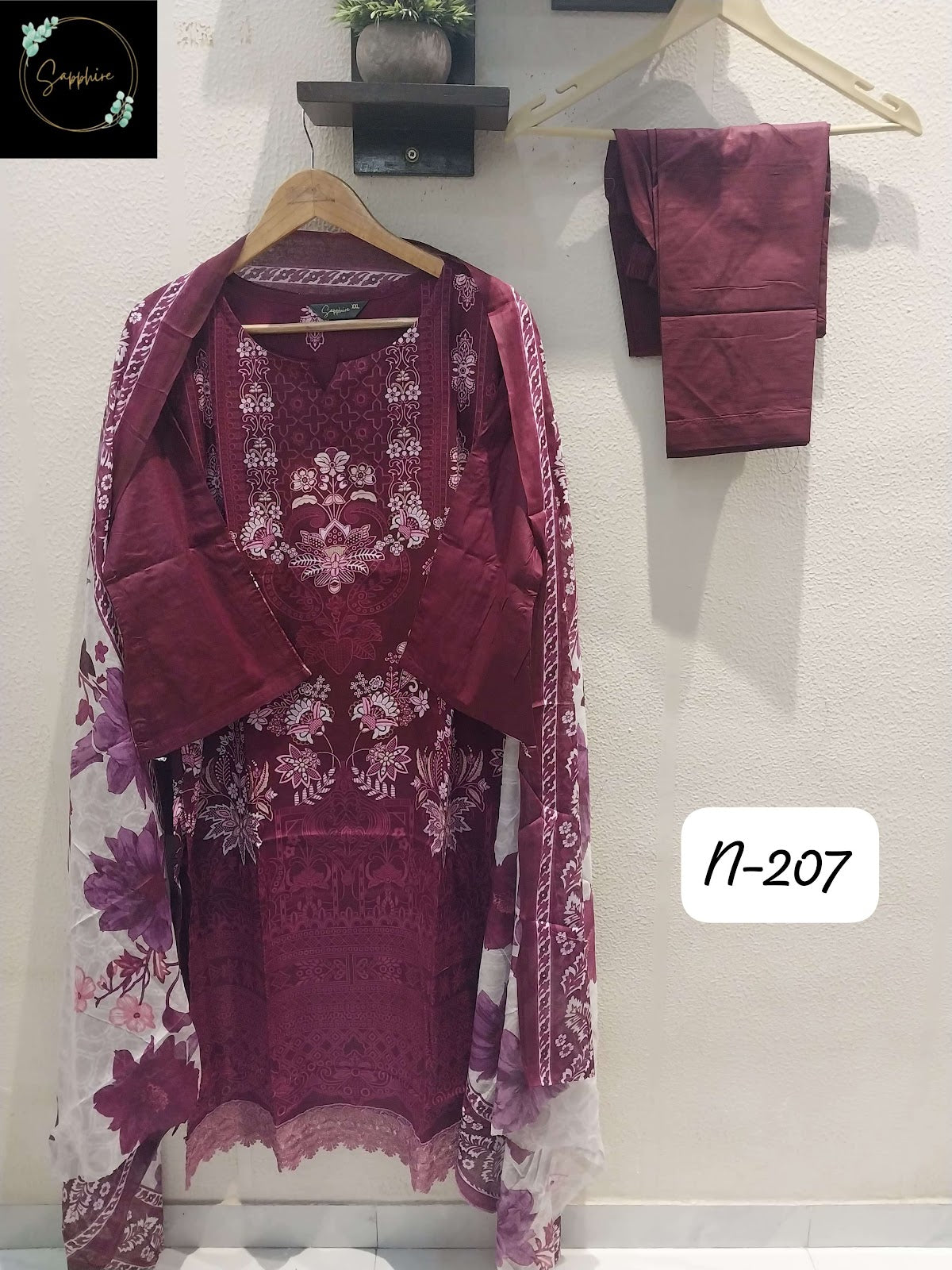 Agha Noorain 207 Sapphire Lawn Cotton Karachi Readymade Suits Supplier