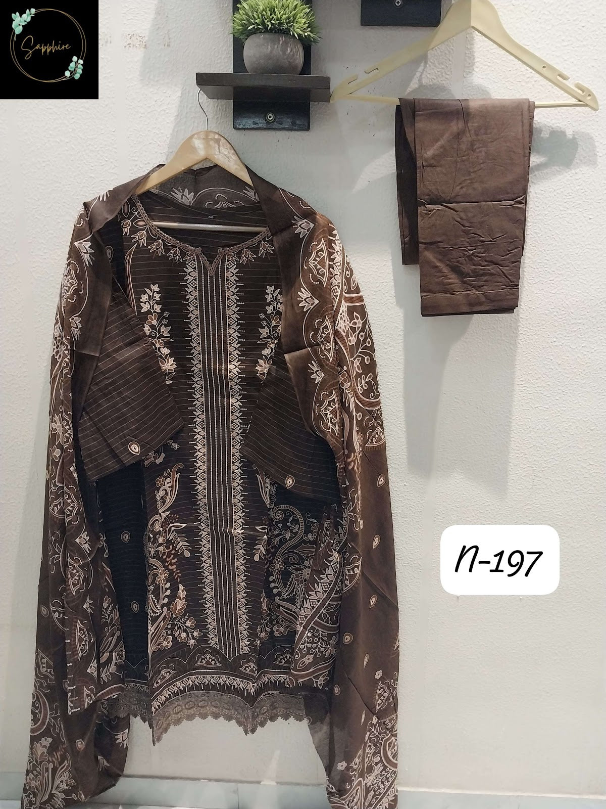 Agha Noorain N 197 Sapphire Lawn Karachi Readymade Suits Manufacturer Ahmedabad