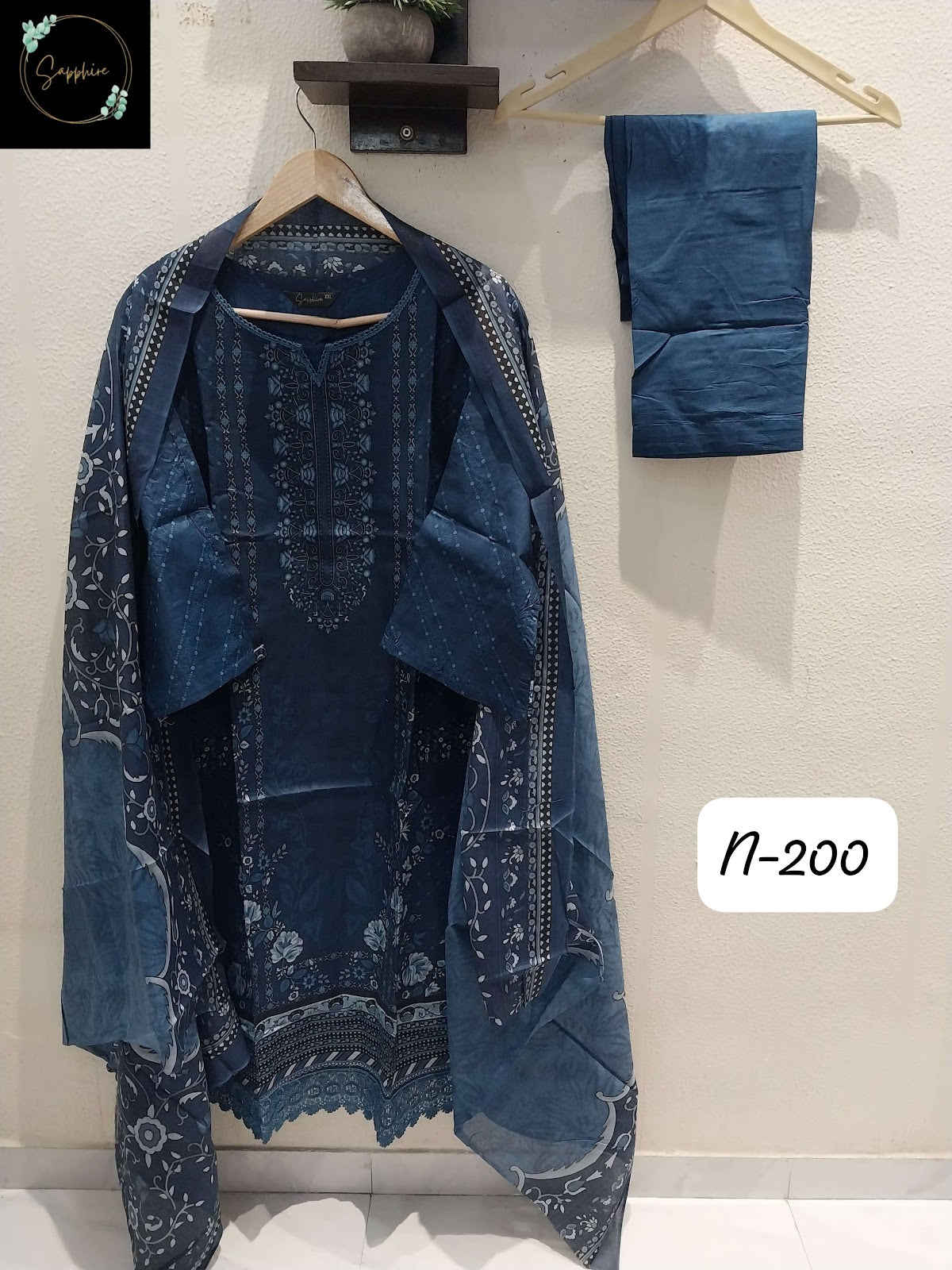 Agha Noorain N 200 Sapphire Lawn Karachi Readymade Suits Supplier Gujarat