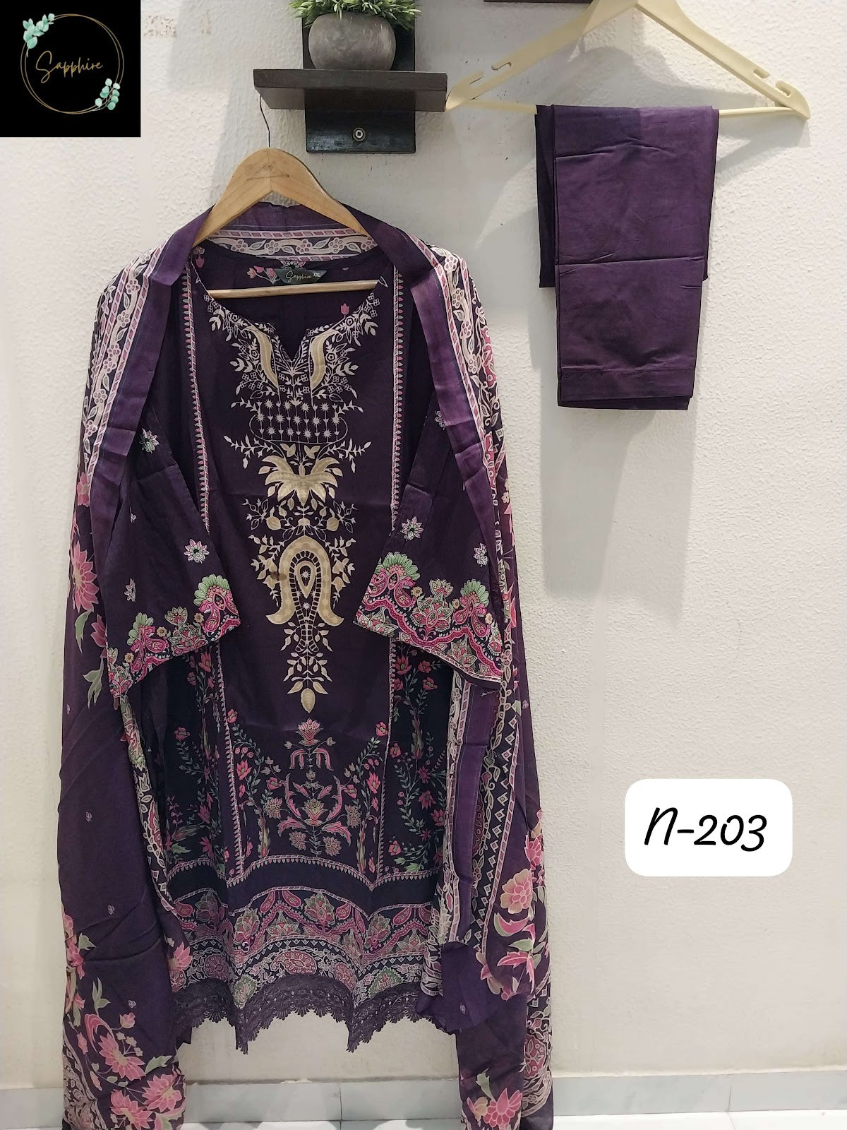 Agha Noorain N 203 Sapphire Lawn Karachi Readymade Suits Exporter