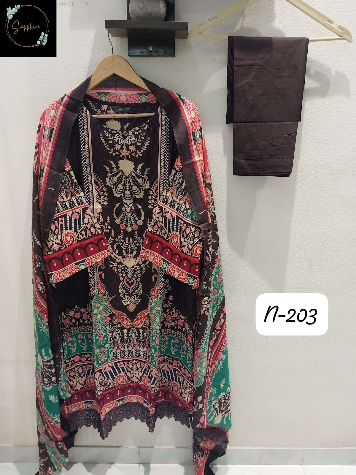 Agha Noorain N 203 Sapphire Lawn Karachi Readymade Suits Exporter