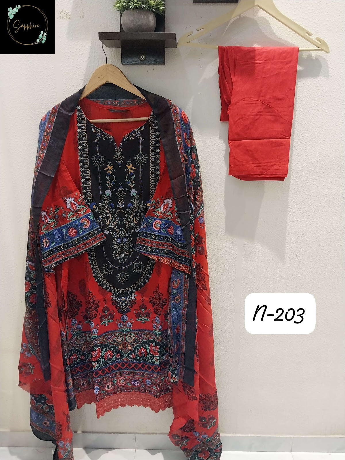 Agha Noorain N 203 Sapphire Lawn Karachi Readymade Suits Exporter