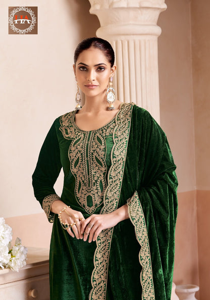 Aheli Harshit Fashion Velvet Suits Manufacturer