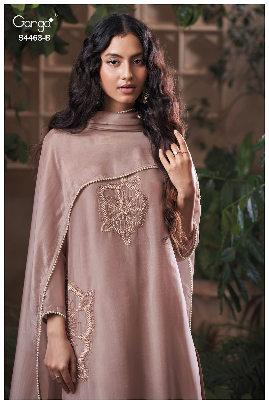 Aivoria S4463 Ganga Bemberg Silk Plazzo Style Suits Supplier