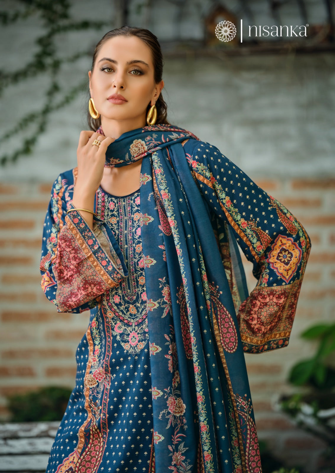 Alizeh Nisanka Lawn Cotton Karachi Salwar Suits Manufacturer