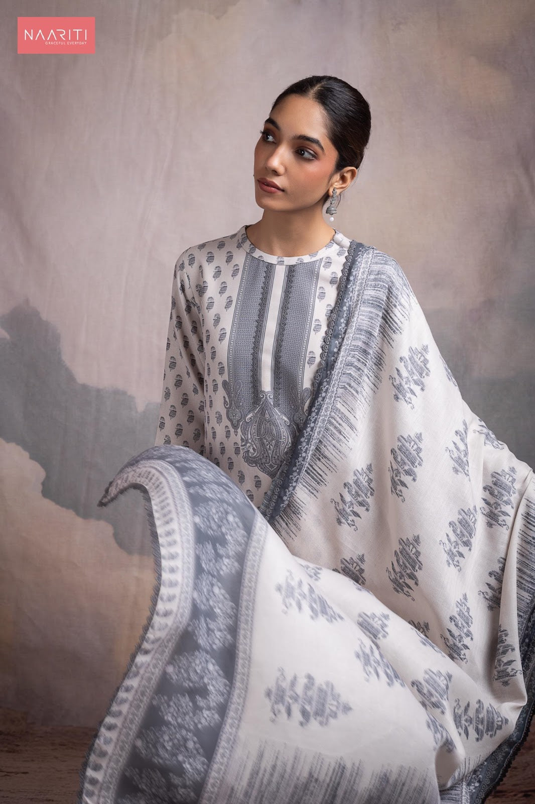 Anniq Naariti Pashmina Suits Wholesaler Ahmedabad