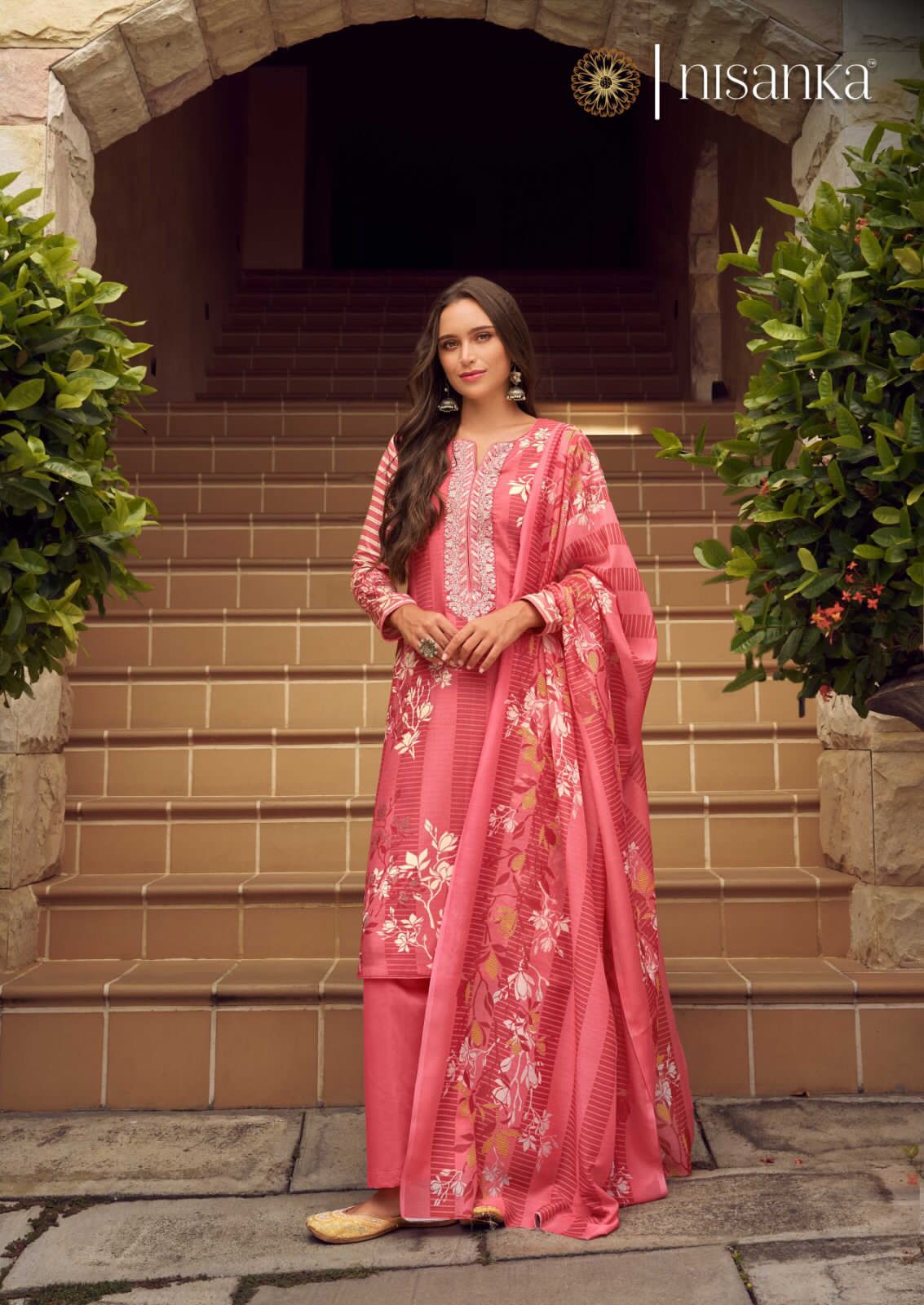 Avatara Nisanka Lawn Cotton Karachi Salwar Suits Exporter