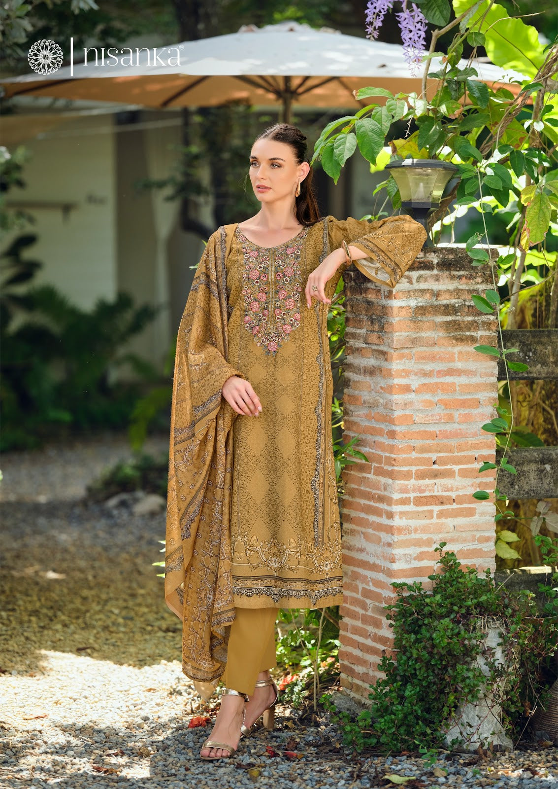 Aykaa Nisanka Viscose Karachi Salwar Suits Supplier Gujarat