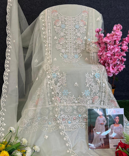 B 117 Bilqis Organza Pakistani Salwar Suits Wholesaler