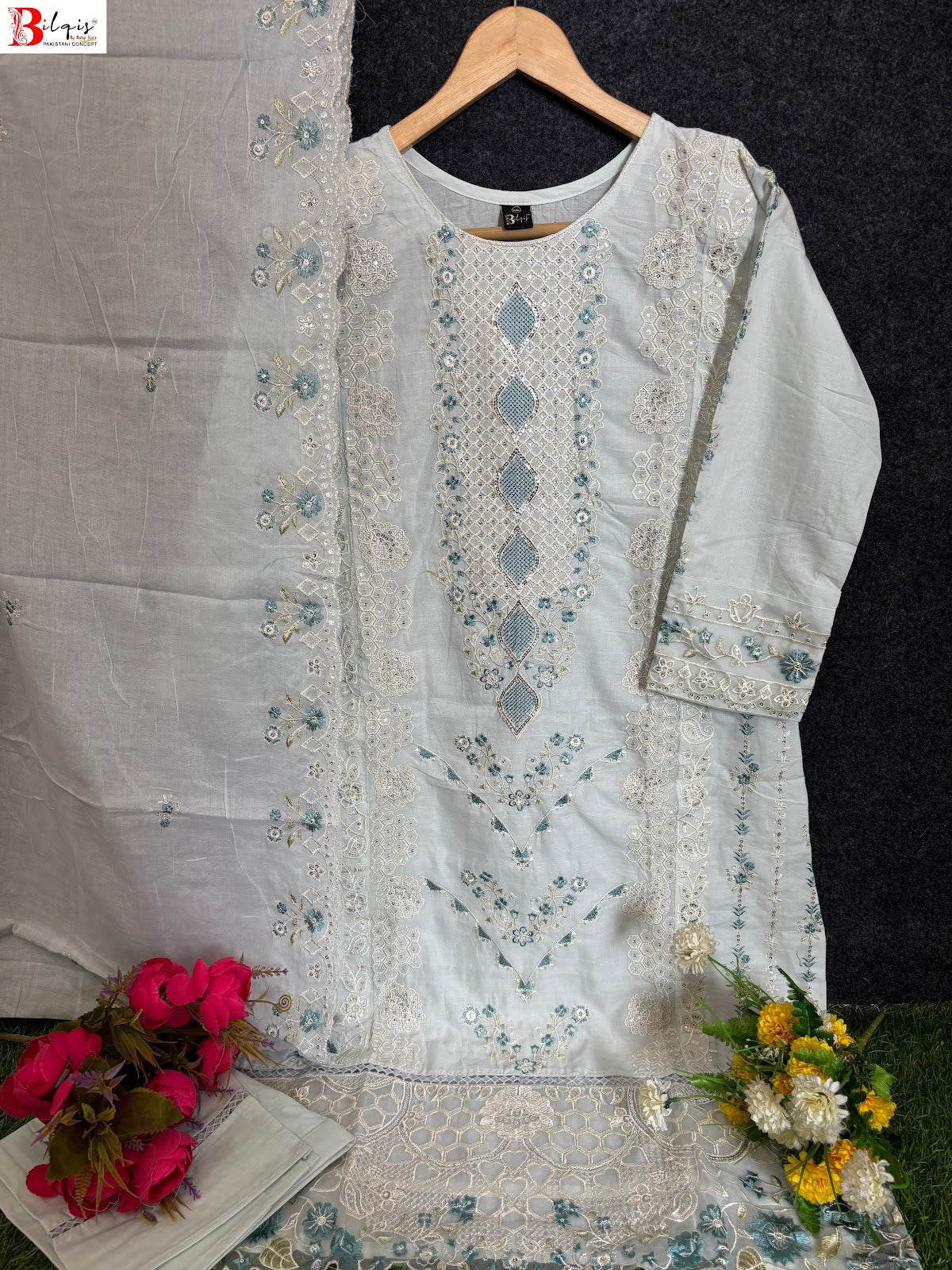 B 180 Bilqis Lawn Cotton Pakistani Readymade Suits Exporter India