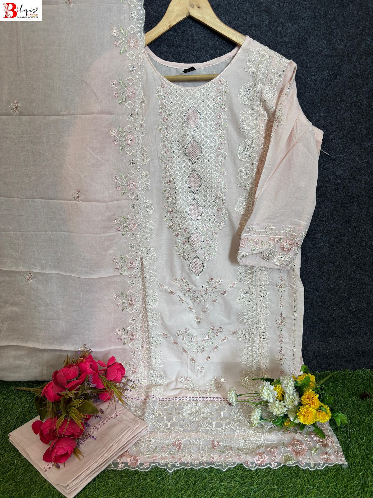 B 180 Bilqis Lawn Cotton Pakistani Readymade Suits Exporter India