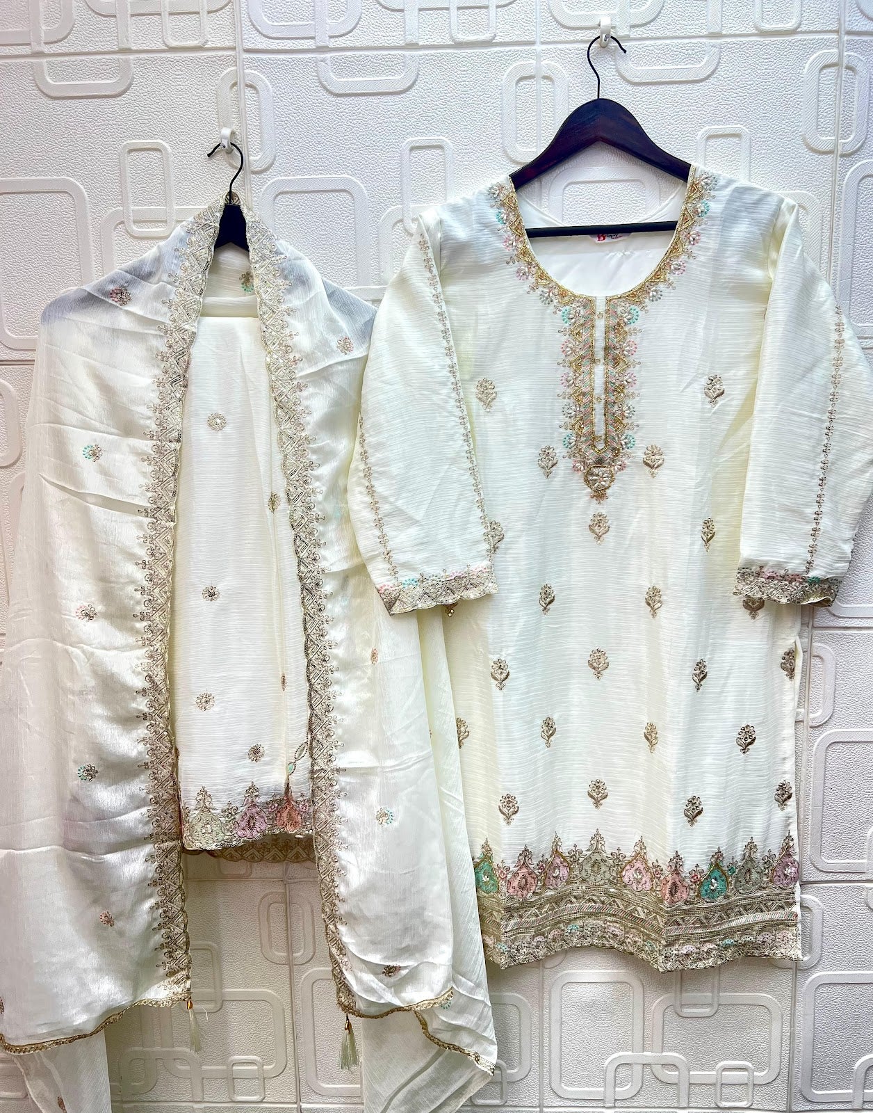 B 249 Bilqis Chinon Pakistani Readymade Suits Wholesale Price