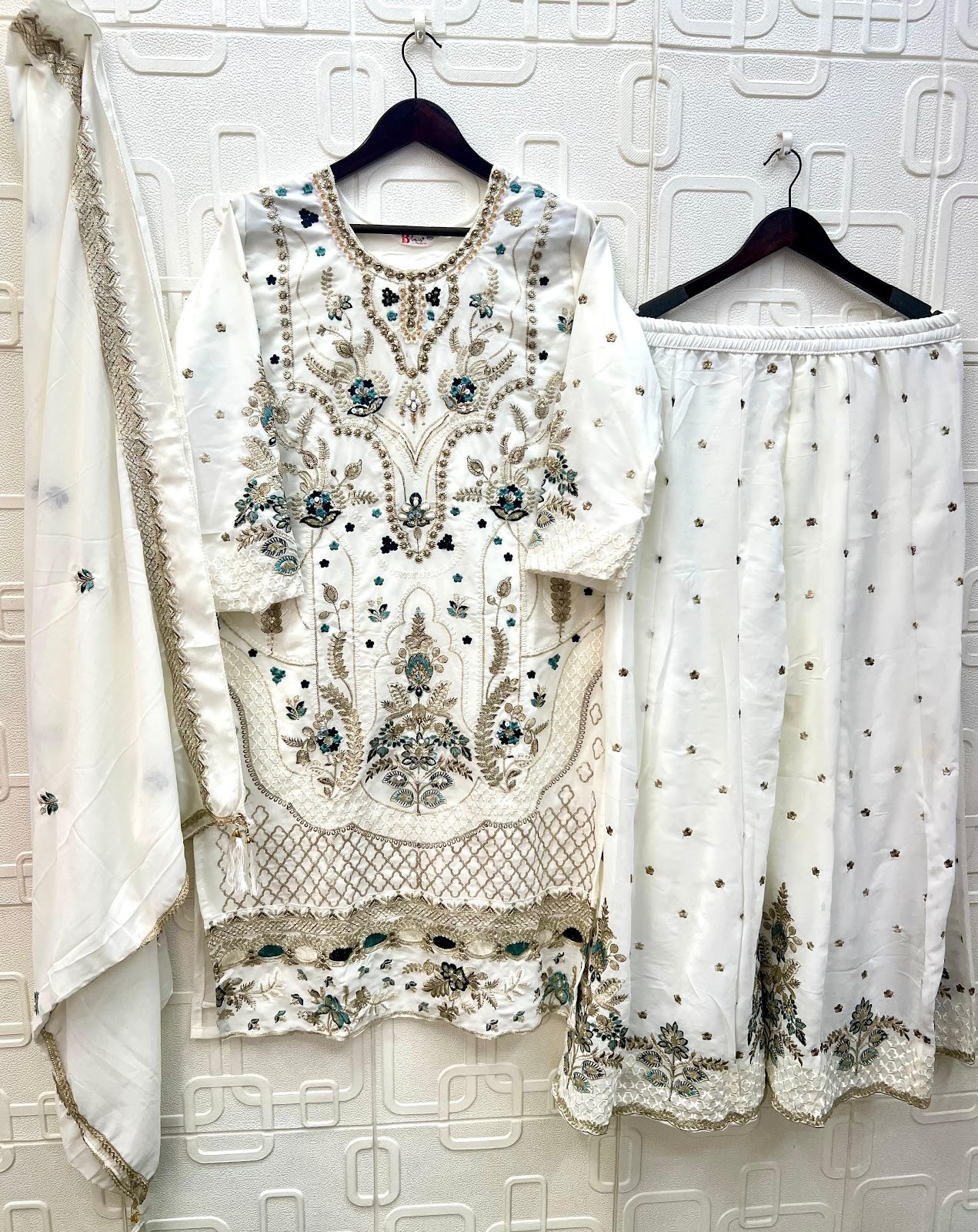 B 251 Bilqis Fox Georgette Pakistani Readymade Suits Wholesaler