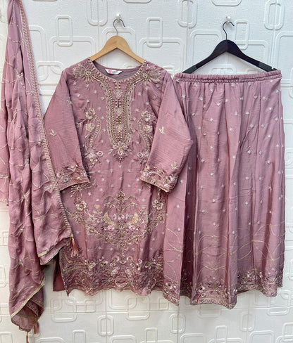 B 253 Bilqis Chinon Pakistani Readymade Suits Wholesale
