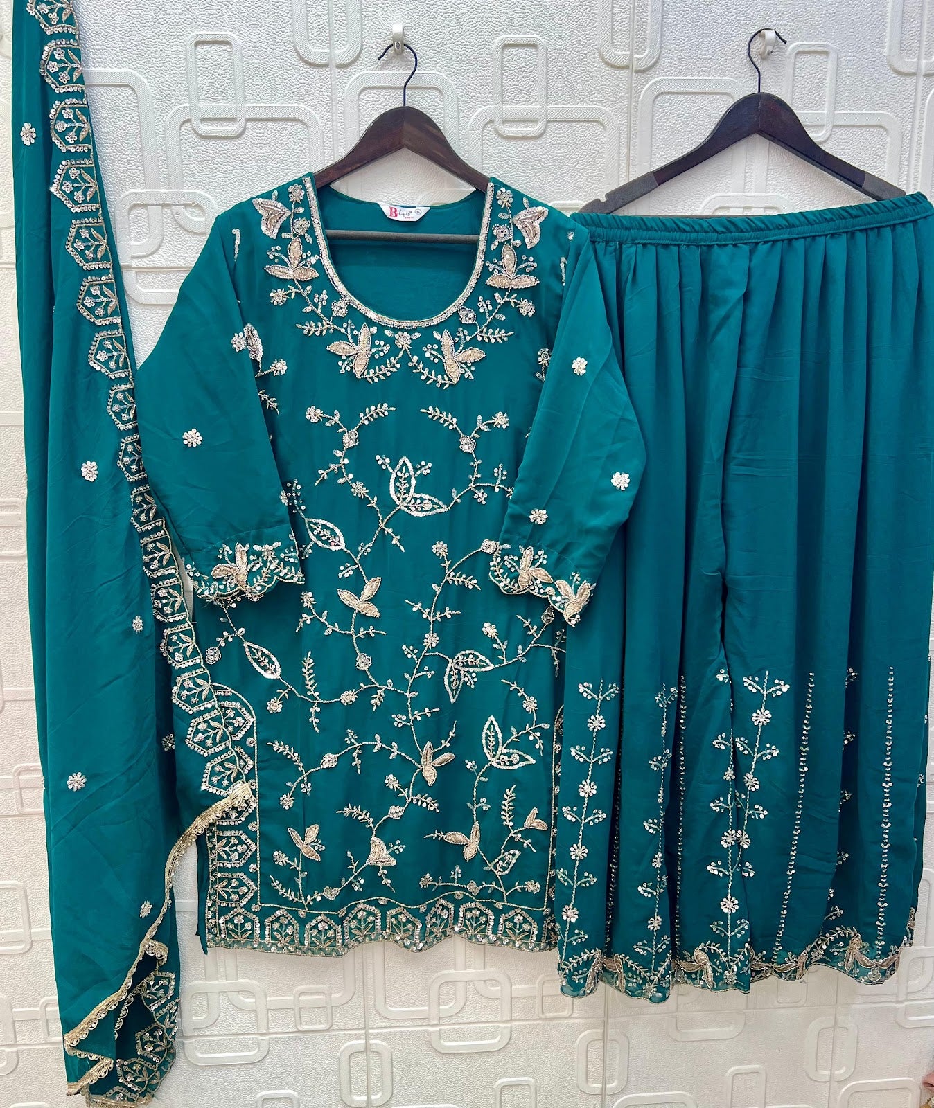 B 259 Bilqis Fox Georgette Pakistani Readymade Suits Wholesale Price