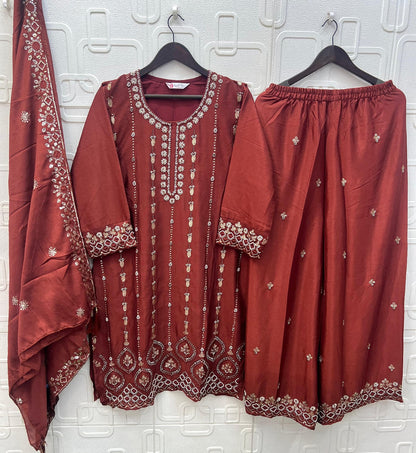 B 271 Bilqis Chinon Pakistani Readymade Suits Wholesaler Ahmedabad