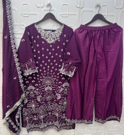 B 272 Bilqis Chiffon Pakistani Readymade Suits Manufacturer India